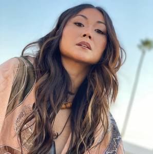 Meet your Posher, Chrissy